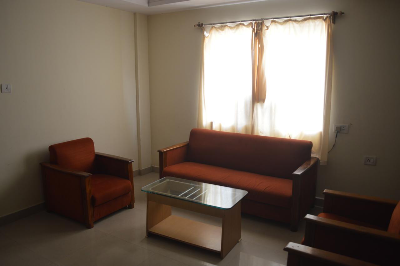 Hotel City Palace Brahmapur Quarto foto